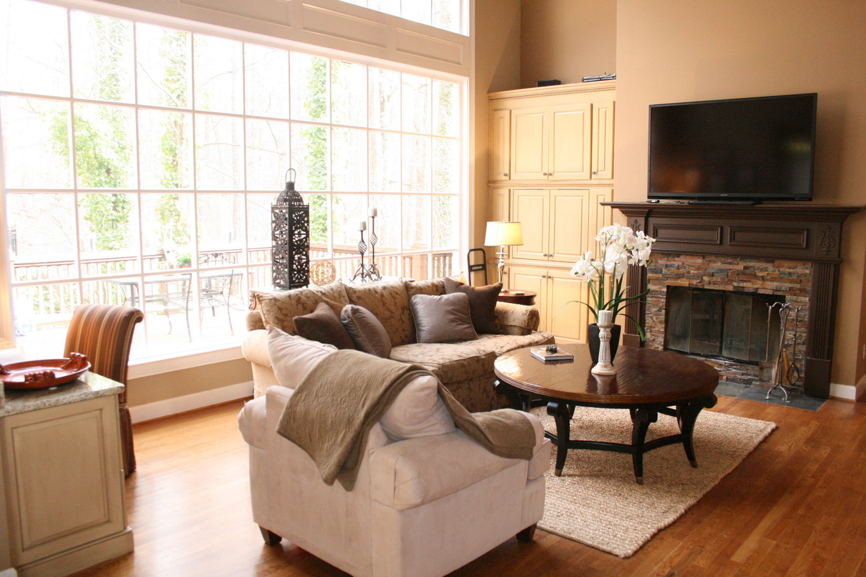 DO: Add cozy elements such as toss pillows and throws.